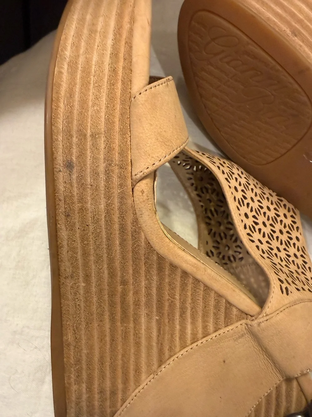 Gianni Bini Tan Leather Laser Cut Wedge Sandals Size 8.5